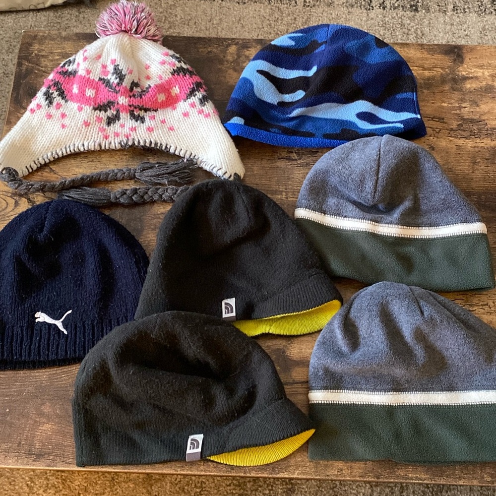 Kids winter hats - unisex, girls and boys. London Fog, Puma, North Face 
7/25.00